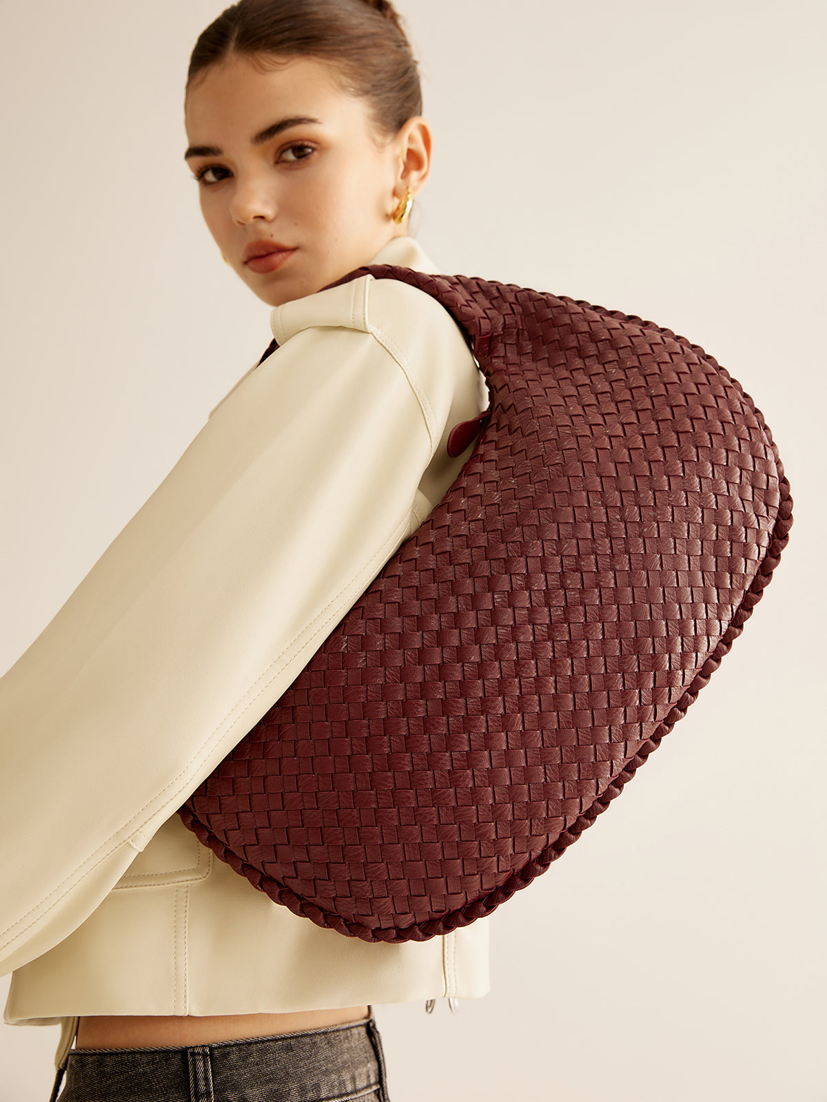 Bolsa Tranor - Estrutura Suave e Elegância Artesanal