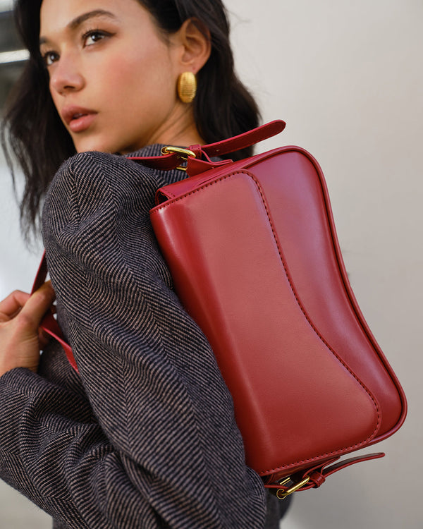 Bolsa Modern Wave - Estrutura Curvada com Design Contemporâneo