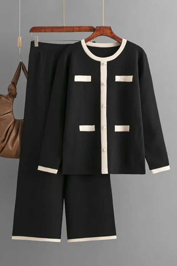 Conjunto Horizon - Tricô Elegante com Botões Dourados (2 peças)