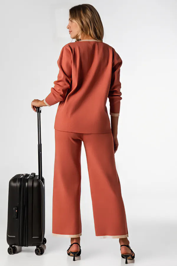 Conjunto Horizon - Tricô Elegante com Botões Dourados (2 peças)